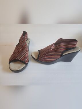 Charleston Shoe Co. Multicolor Striped Stretch Wedge Slingback Sandals S 8N NEW